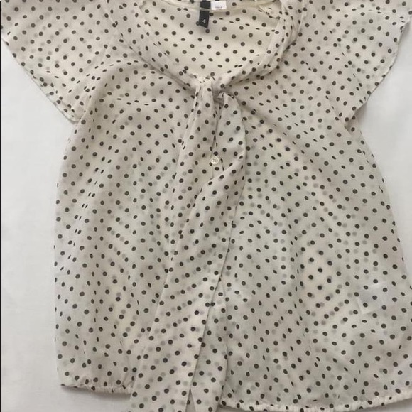H&M Polka Dot Top w/elastic waist & tie/button front - Picture 2 of 7
